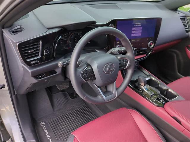 Photo of 2025 Atomic Silver Lexus NX 350