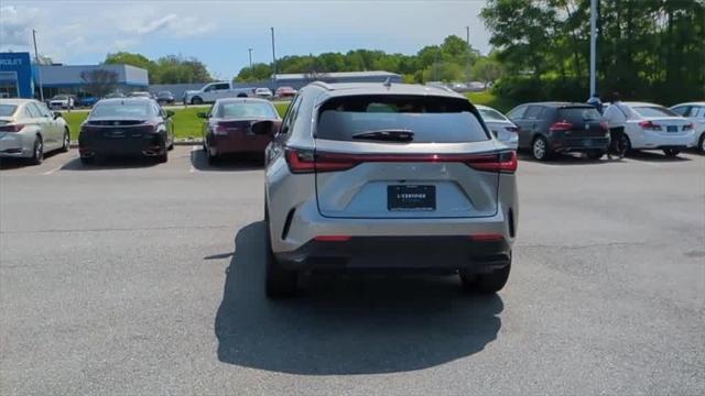 Photo of 2025 Atomic Silver Lexus NX 350