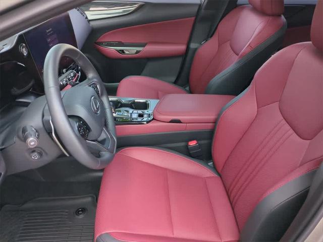 Photo of 2025 Atomic Silver Lexus NX 350
