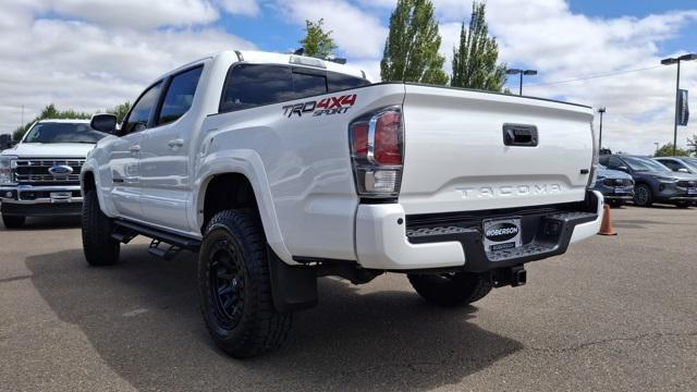 Photo of 2021 Super White Toyota Tacoma
