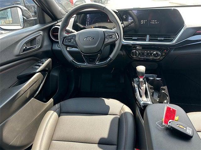 Photo of 2025 Sterling Gray Metallic Chevrolet Trax