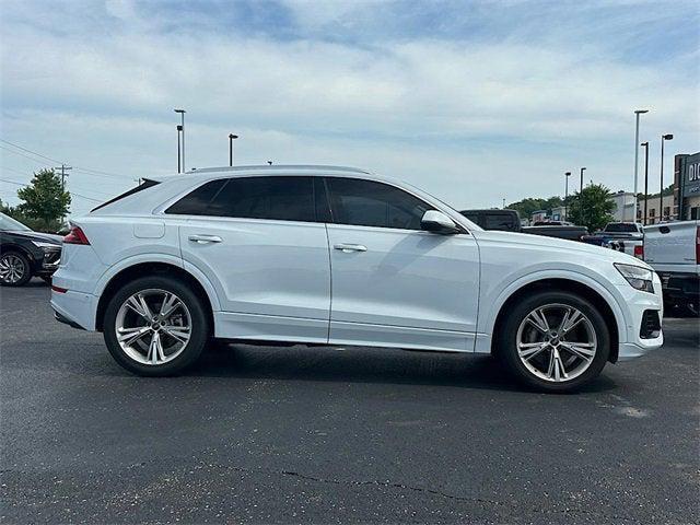 Photo of 2023 Carrara White Audi Q8