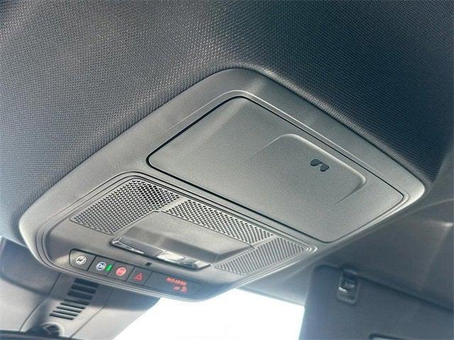 Photo of 2025 Sterling Gray Metallic Chevrolet Traverse