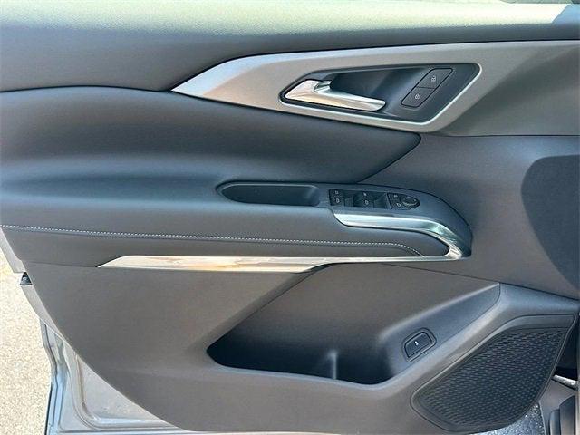 Photo of 2025 Sterling Gray Metallic Chevrolet Traverse
