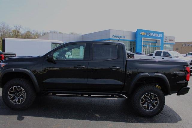 Photo of 2025 Black Chevrolet Colorado