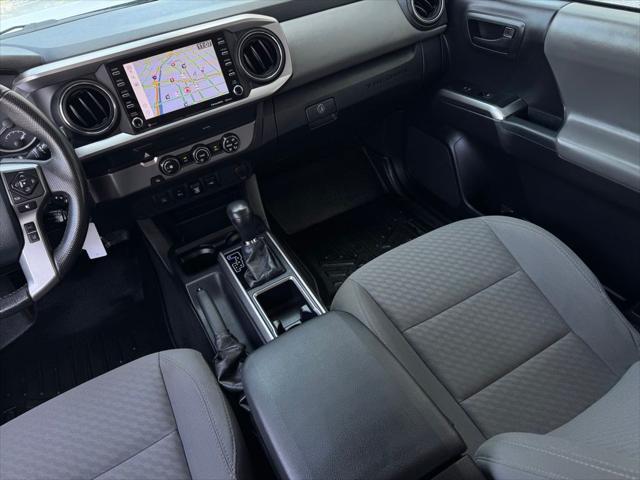 Photo of 2020 Super White Toyota Tacoma