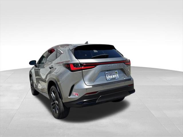 Photo of 2024 Atomic Silver Lexus NX 450h+