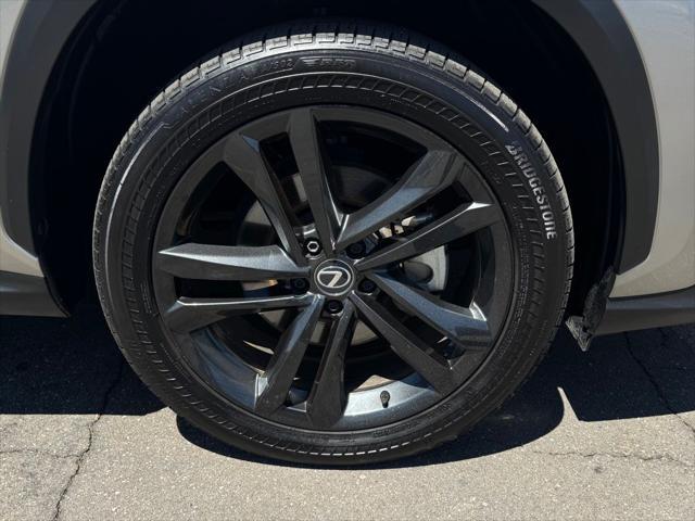 Photo of 2024 Atomic Silver Lexus NX 450h+