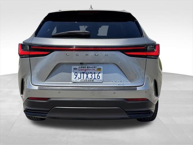 Photo of 2024 Atomic Silver Lexus NX 450h+