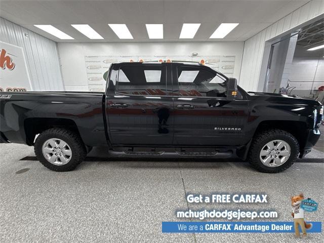 Photo of 2016 Black Chevrolet Silverado 1500