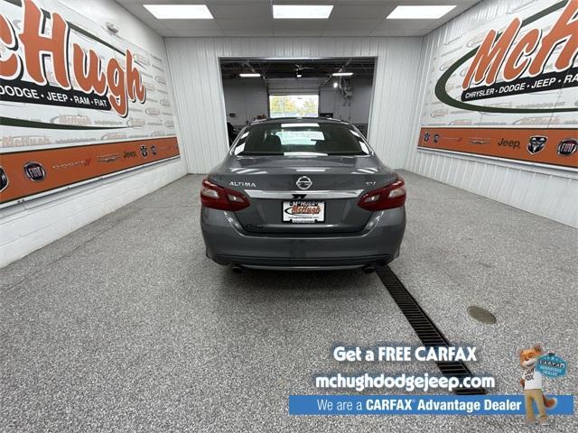 Photo of 2018 Gun Metallic Nissan Altima
