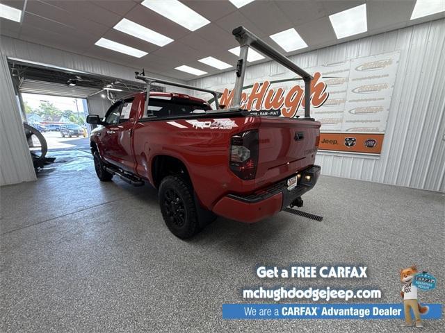 Photo of 2018 Red Toyota Tundra