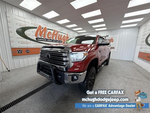 Photo of 2018 Red Toyota Tundra