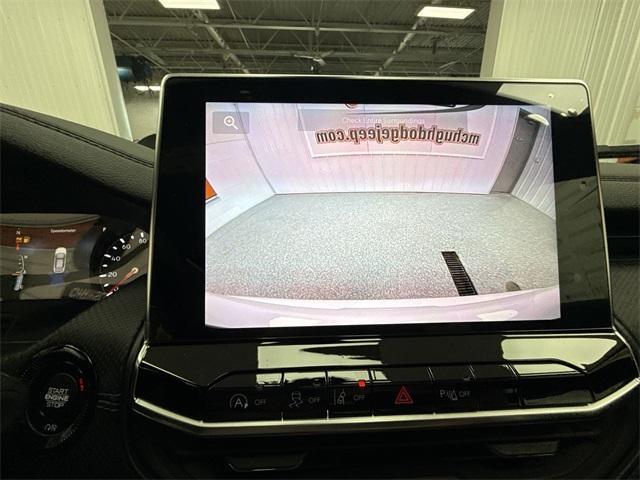 Photo of 2025 Bright White Clearcoat Jeep Compass