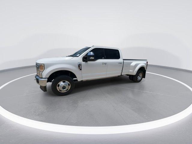 Photo of 2022 Star White Ford F-350