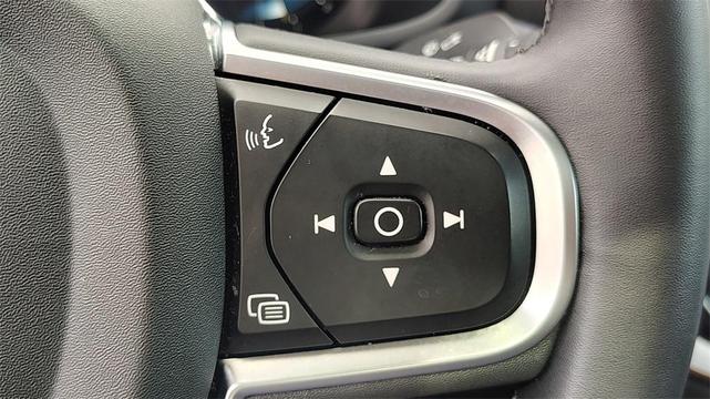 Photo of 2024 Vapour Gray Metallic Volvo S60