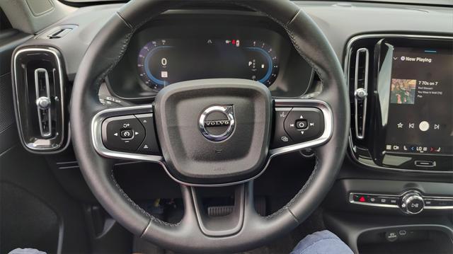Photo of 2025 Crystal White Pearl Volvo XC40