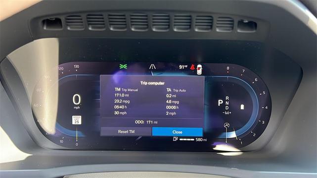 Photo of 2025 Crystal White Pearl Volvo XC90