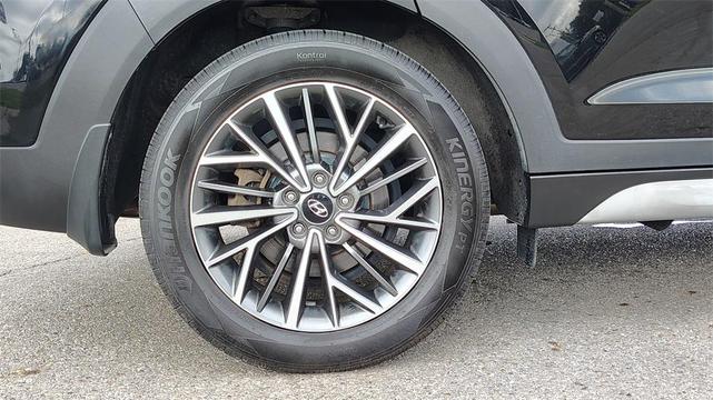 Photo of 2019 Black Noir Pearl Hyundai TUCSON