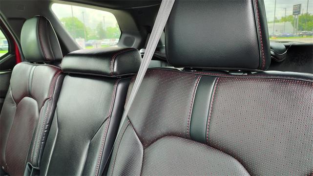 Photo of 2025 Red Honda Pilot