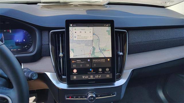 Photo of 2026 Vapour Gray Metallic Volvo XC90