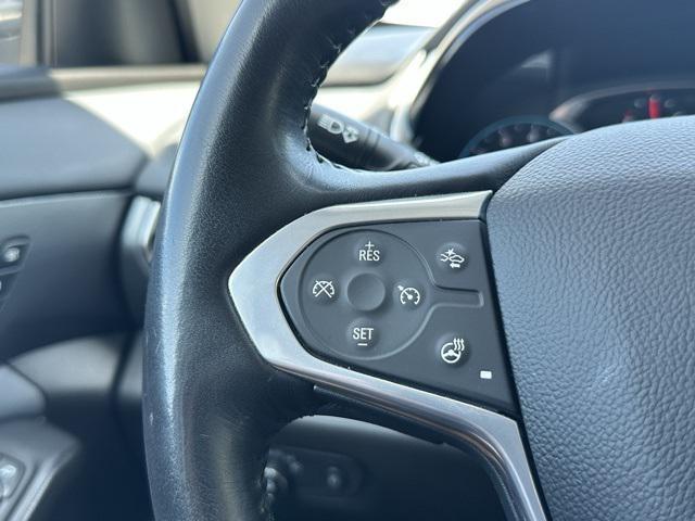 Photo of 2021 Iridescent Pearl Tricoat Chevrolet Traverse