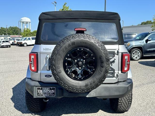 Photo of 2022 ICONIC SILVER METALLIC Ford Bronco