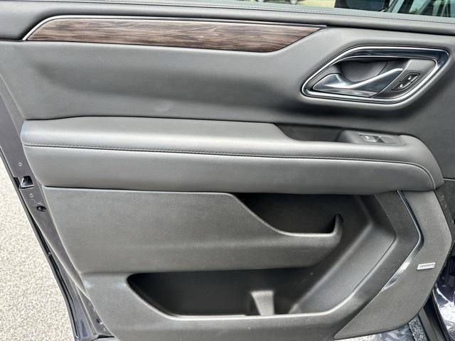 Photo of 2022 Dark Ash Metallic Chevrolet Suburban
