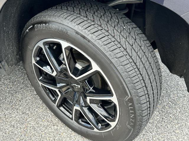 Photo of 2022 Dark Ash Metallic Chevrolet Suburban