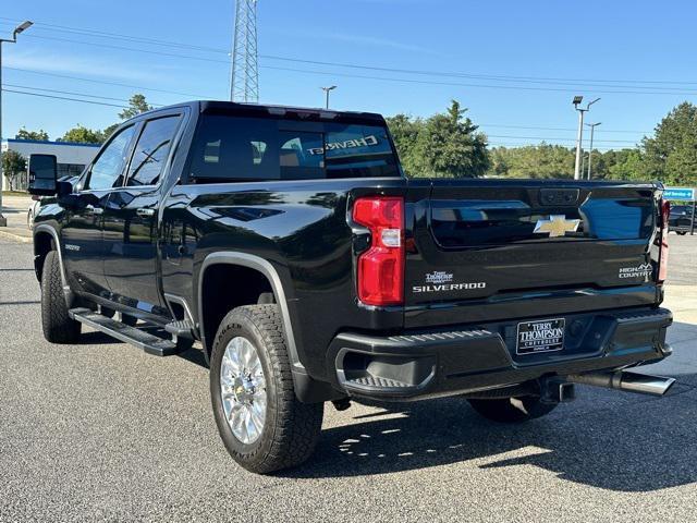 Photo of 2023 Black Chevrolet Silverado 2500