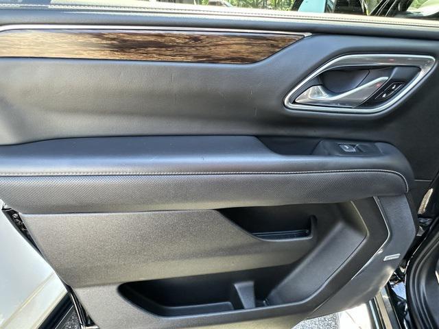 Photo of 2021 Black Chevrolet Suburban