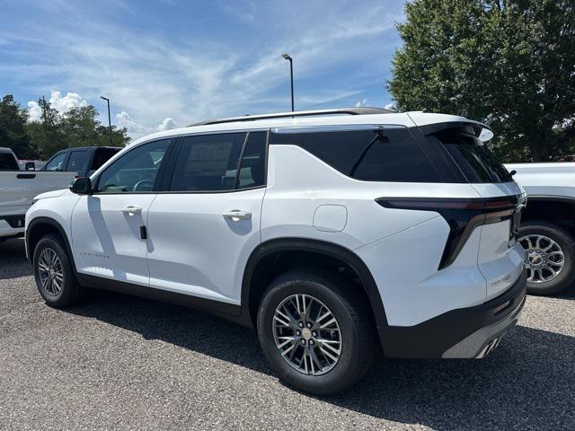 Photo of 2025 Summit White Chevrolet Traverse