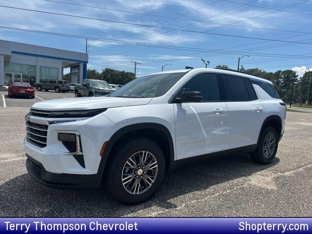 Photo of 2025 Summit White Chevrolet Traverse