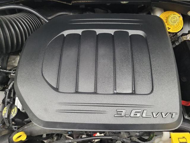 Photo of 2020 White Knuckle Clearcoat Dodge Grand Caravan