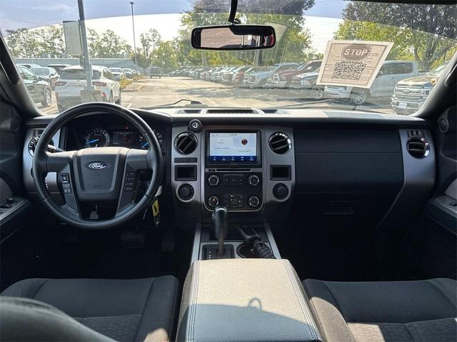 Photo of 2017 Oxford White Ford Expedition
