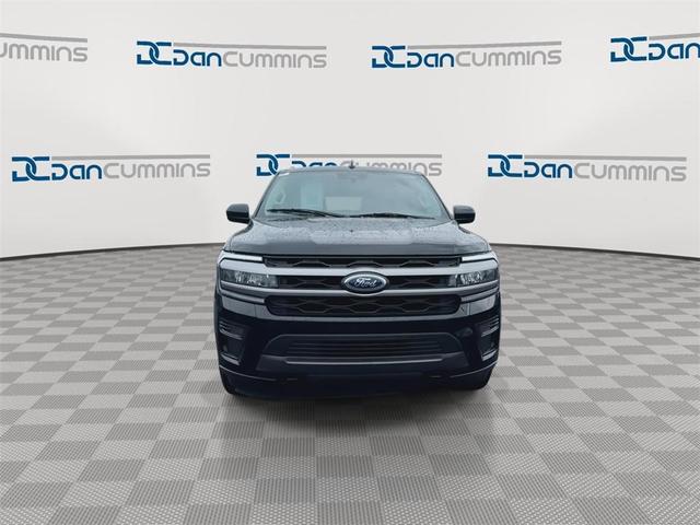 Photo of 2022 Black Metallic Ford Expedition Max
