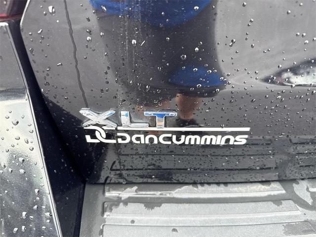 Photo of 2022 Black Metallic Ford Expedition Max