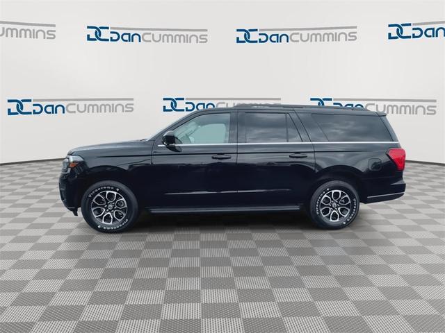 Photo of 2022 Black Metallic Ford Expedition Max