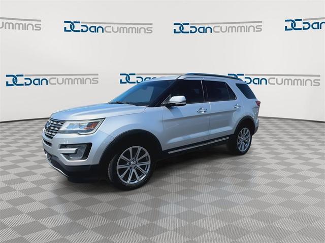 Photo of 2017 Ingot Silver Ford Explorer