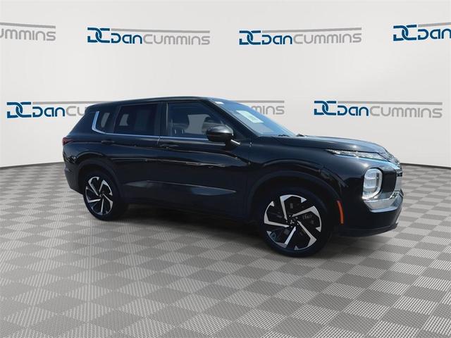 Photo of 2022 Black Diamond Mitsubishi Outlander