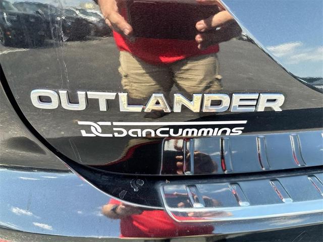 Photo of 2022 Black Diamond Mitsubishi Outlander