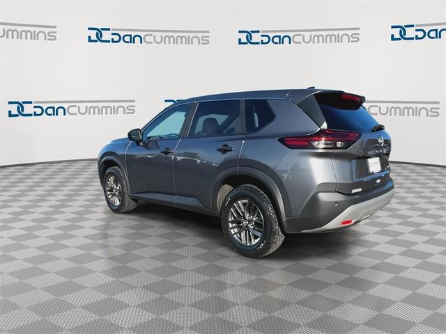 Photo of 2023 Gun Metallic Nissan Rogue