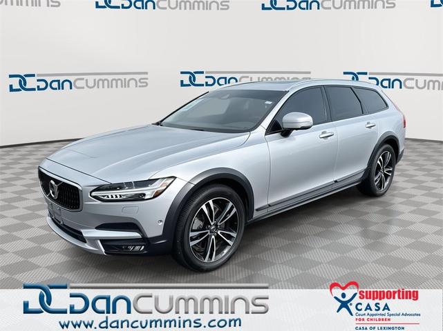 2018 Volvo V90 Cross Country
