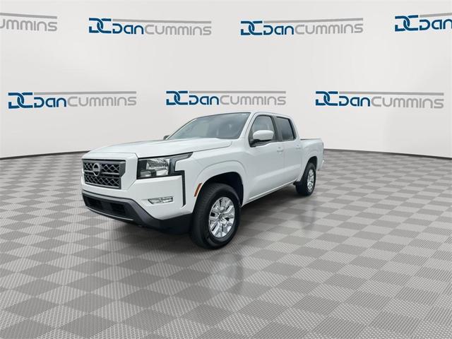 Photo of 2024 Glacier White Nissan Frontier