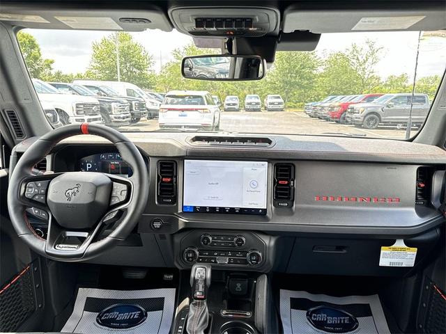 Photo of 2025 Azure Gray Metallic Ford Bronco