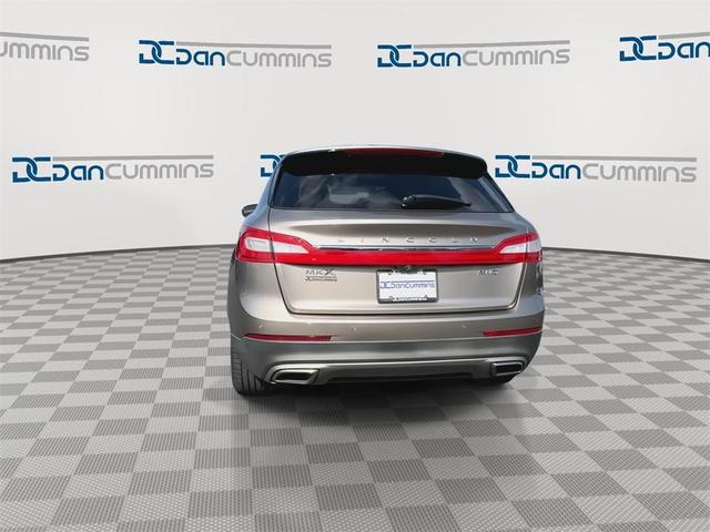 Photo of 2018 Mocha Metallic Lincoln MKX