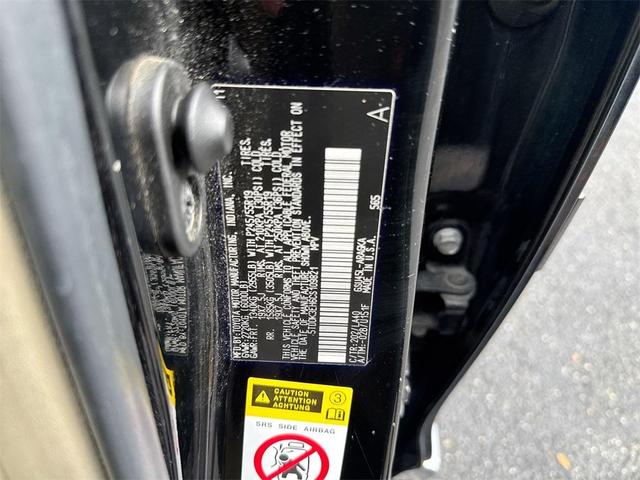 Photo of 2012 Black Toyota Highlander
