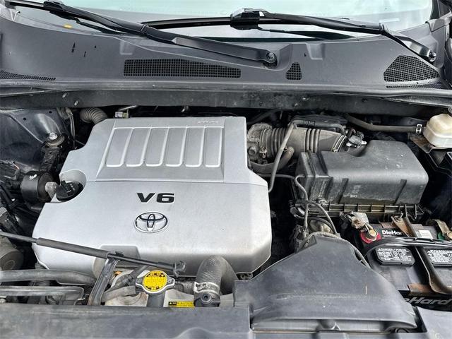 Photo of 2012 Black Toyota Highlander