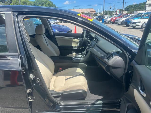 Photo of 2018 Crystal Black Pearl Honda Civic