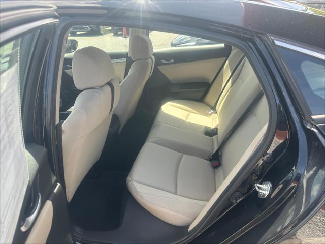 Photo of 2018 Crystal Black Pearl Honda Civic